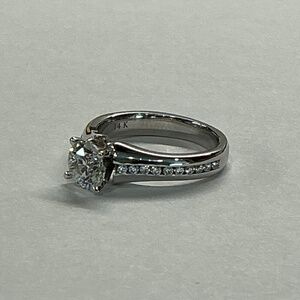 GIA 0.90 CT Brilliant Cut Solitaire Ring, G, SI1